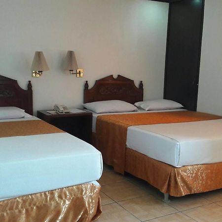 Don Felipe Hotel Ormoc Extérieur photo