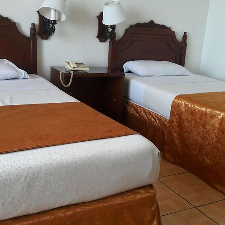 Don Felipe Hotel Ormoc Extérieur photo