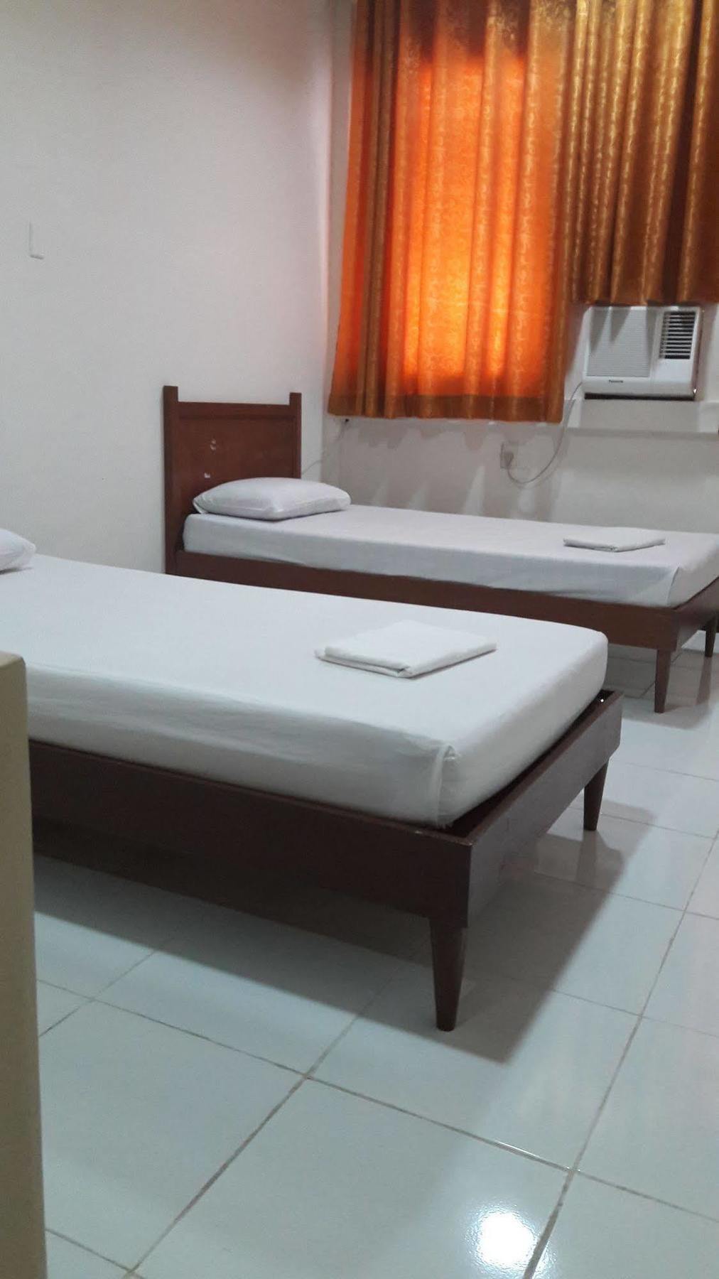 Don Felipe Hotel Ormoc Extérieur photo