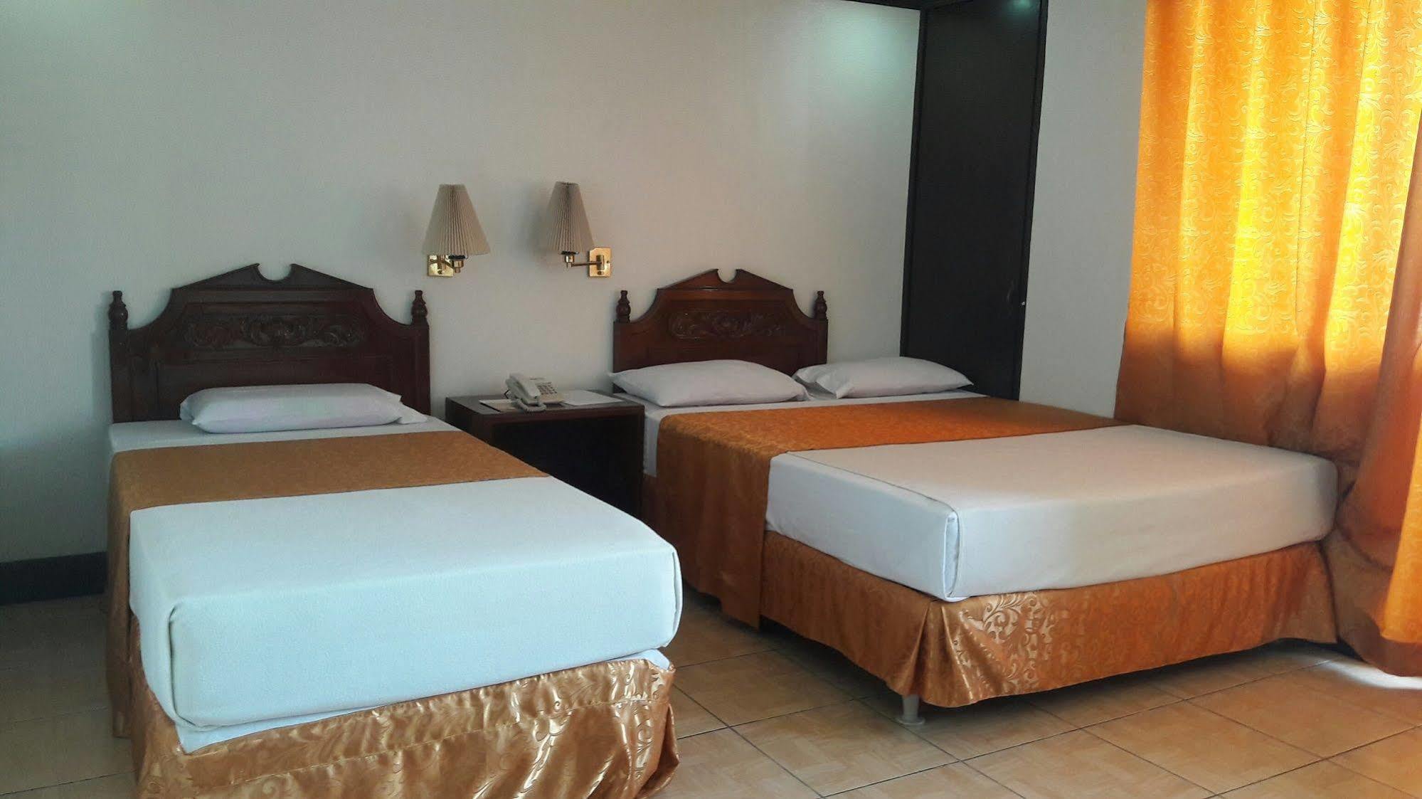 Don Felipe Hotel Ormoc Extérieur photo